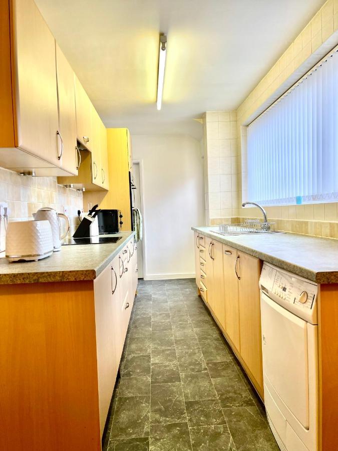 Lotus Home Wallasey Bagian luar foto